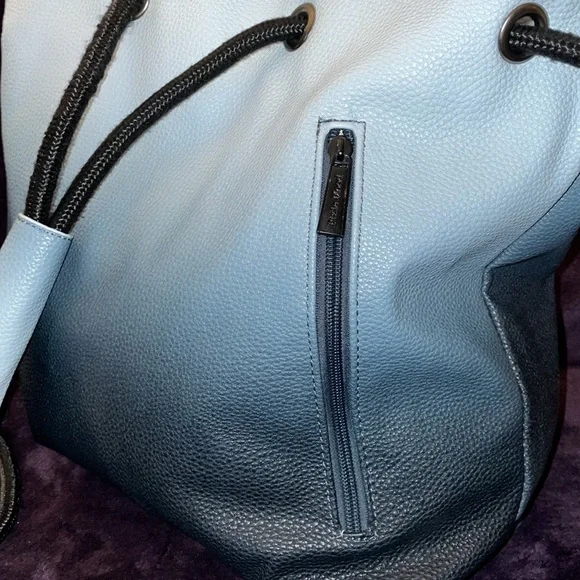 NWOT PIXIE ⭐️ MOOD.  Blue Gradient Women's Bag - Picture 3 of 6